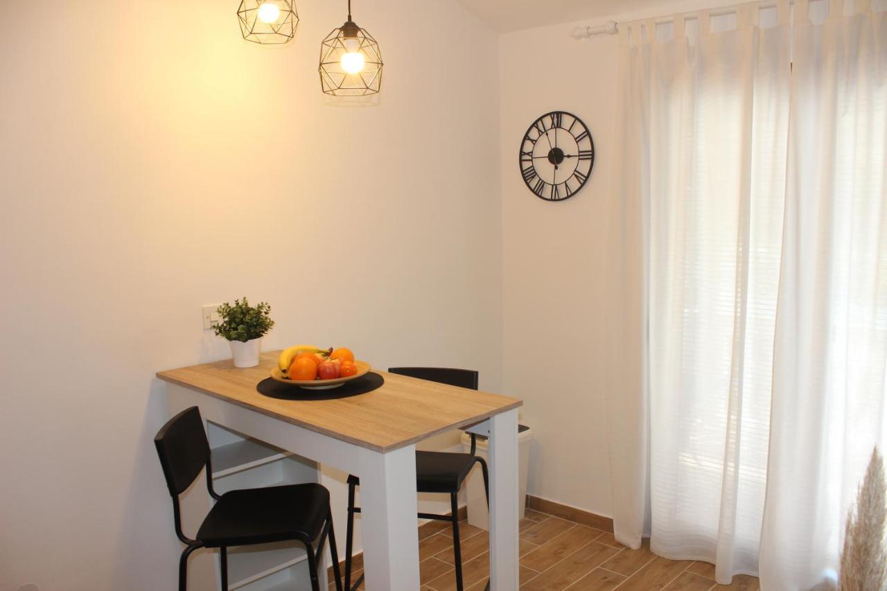 Apartments Dejana Stinjan Exterior photo